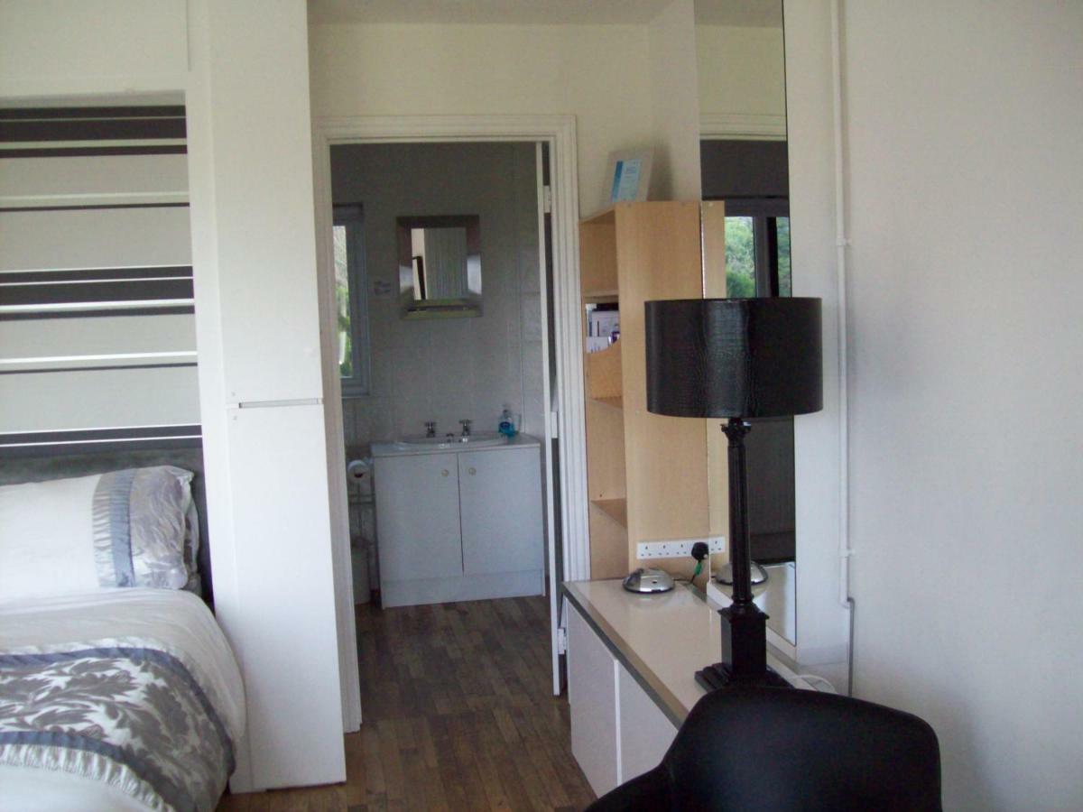 Willow Barn Boutique B&B Worle Екстер'єр фото