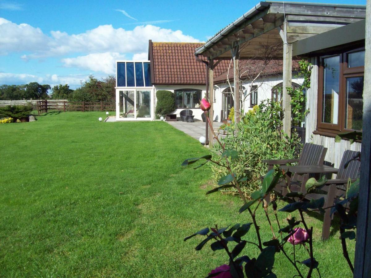 Willow Barn Boutique B&B Worle Екстер'єр фото